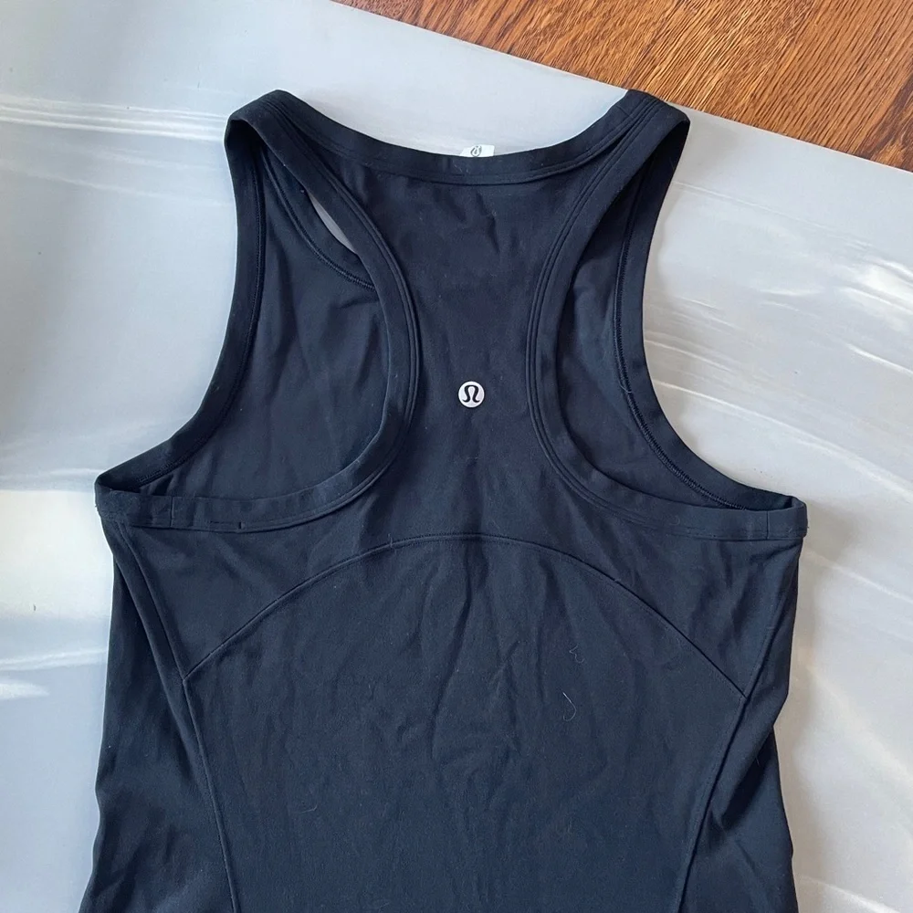 Lululemon I 6